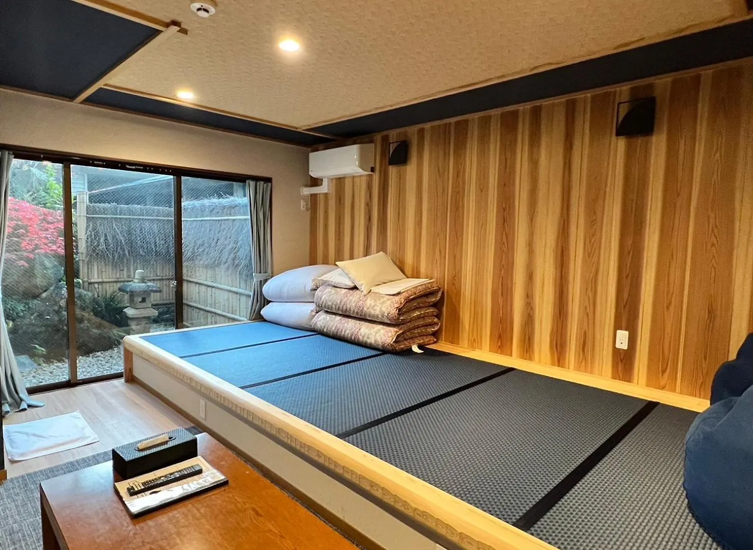 Onsen & Garden -Asante Inn- Hakone Pensión