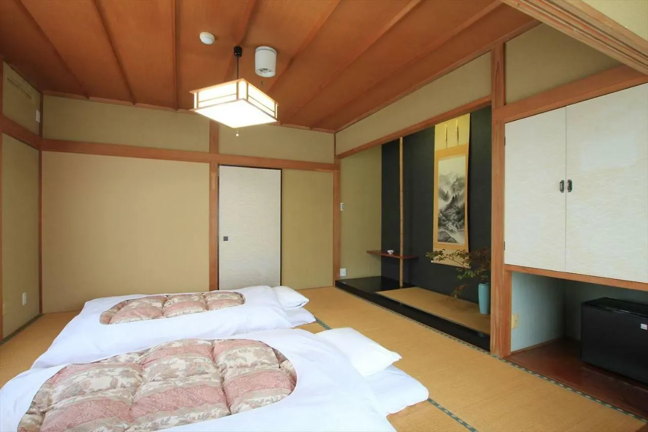 Onsen & Garden -Asante Inn- Hakone 0*,