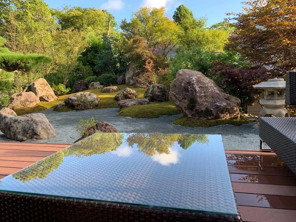 Onsen & Garden -Asante Inn- Hakone