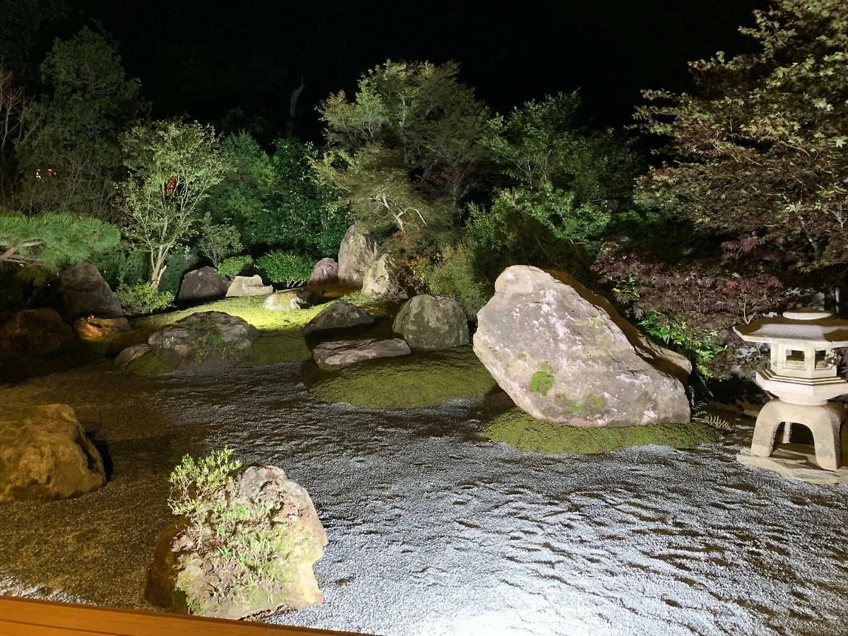 Pensión Onsen & Garden -Asante Inn- Hakone