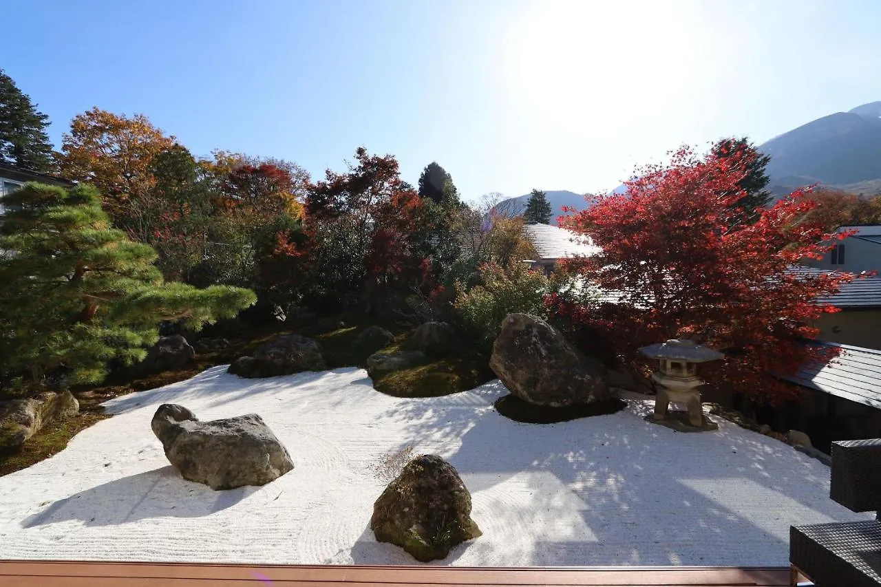 Pensión Onsen & Garden -Asante Inn- Hakone