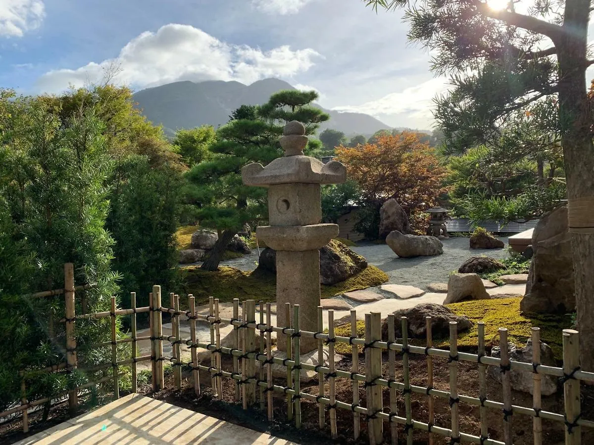 Onsen & Garden -Asante Inn- 箱根町