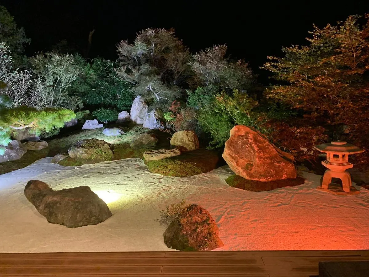 Onsen & Garden -Asante Inn- Hakone 0*,  Japan